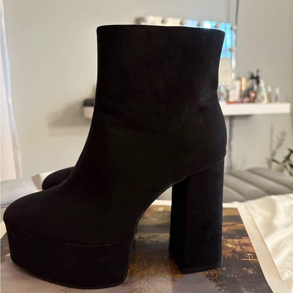 Zara platform boots
